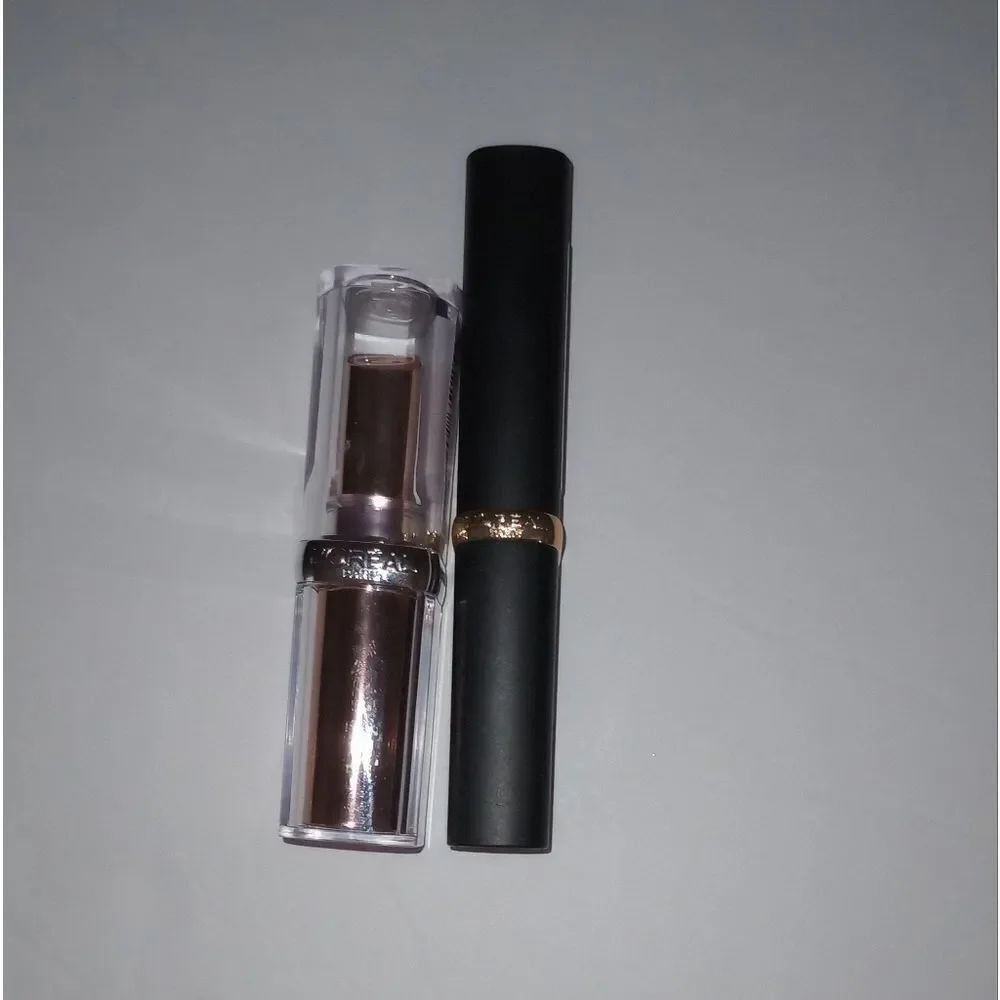 🆕💄 L'Oreal 2 Lip Color Bundle